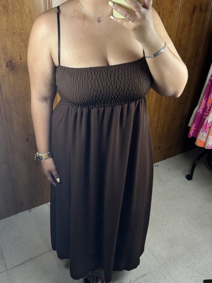 Vestido de tirante ajustable